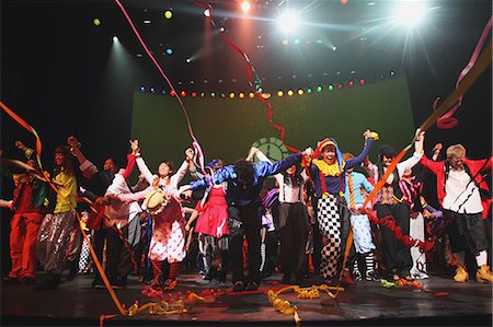 Group of dancers performing Photographie de stock - Rights-Managed, Code: 859-06710997
