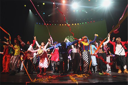 performers on stage - Group of dancers performing Foto de stock - Con derechos protegidos, Código: 859-06710997