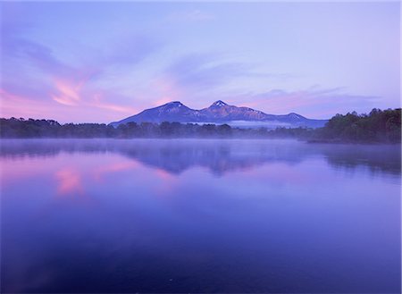 Onogawa Lake And Mt. Bandai, Fukushima, Japan Photographie de stock - Rights-Managed, Code: 859-07284356