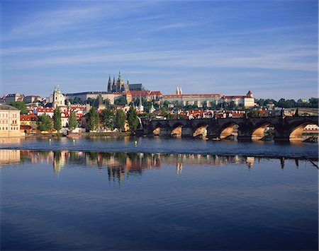 simsearch:859-07283363,k - Charles Bridge And Prague Castle, Czech Republic Photographie de stock - Rights-Managed, Code: 859-07282978