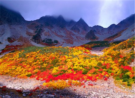 red mountains - Autumn colors Foto de stock - Con derechos protegidos, Código: 859-07442097
