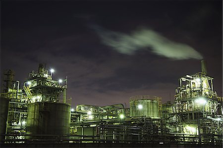Industrial area at night in Kawasaki, Japan Foto de stock - Direito Controlado, Número: 859-08173114