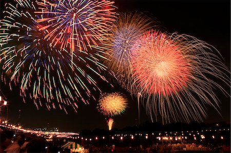 fireworks - Fireworks Stock Photo - Rights-Managed, Code: 859-08357912
