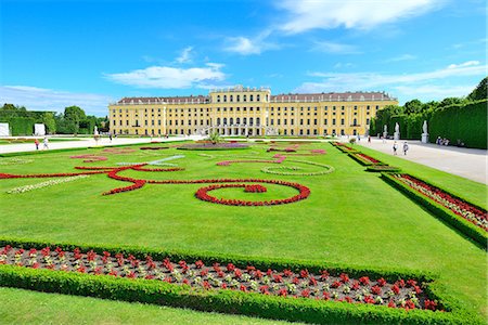 summer palace - Austria, Europe Photographie de stock - Rights-Managed, Code: 859-08359145