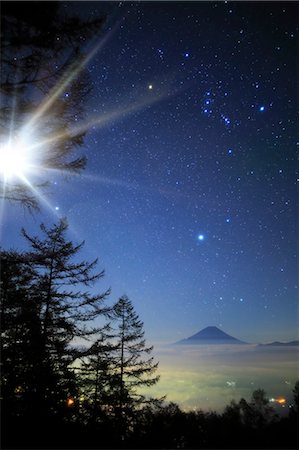 star sky moon - Yamanashi Prefecture, Japan Stock Photo - Rights-Managed, Code: 859-08359451