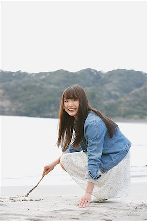 simsearch:859-08704133,k - Attractive young Japanese woman by the sea Stock Photo - Rights-Managed, Code: 859-08704163