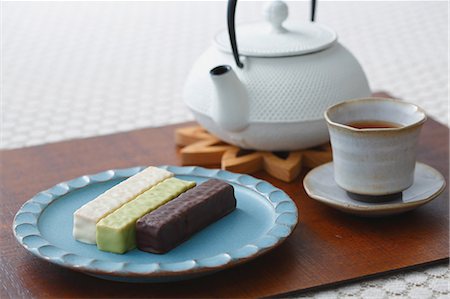 Tea and Japanese pastry Stock Photo - Rights-Managed, Code: 859-08704228