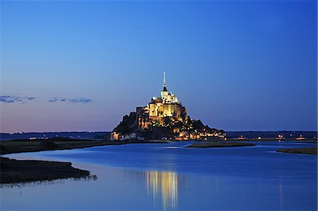 small island in the ocean - France, Normandy, Manche, Bay of Mont Saint Michel, Mont Saint Michel, UNESCO World Heritage Stock Photo - Rights-Managed, Code: 859-08769825