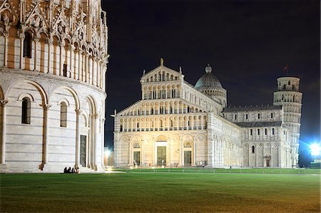 Italy, Toscany, Toscana, Pisa, Piazza del Duomo, The Leaning Tower of Pisa, UNESCO World Heritage Photographie de stock - Rights-Managed, Code: 859-08769850