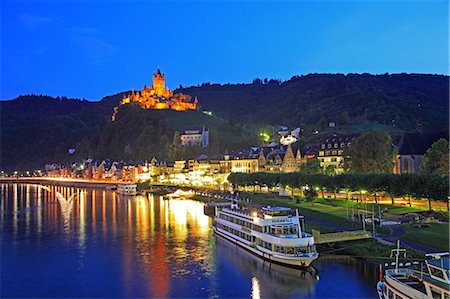 Germany, Rhineland-Palatinate, Moselle Valley, Cochem, Reichsburg Castle Foto de stock - Con derechos protegidos, Código: 859-08769941