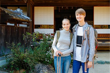 simsearch:859-08887564,k - Caucasian couple at traditional Japanese house Stockbilder - Lizenzpflichtiges, Bildnummer: 859-08887581