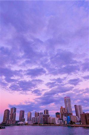 simsearch:622-07810723,k - Sunset sky over Tokyo, Japan Foto de stock - Con derechos protegidos, Código: 859-08993896