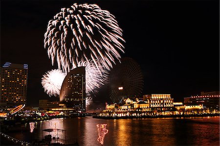 simsearch:859-08769977,k - Fireworks in Minato-mirai, Yokohama, Japan Foto de stock - Con derechos protegidos, Código: 859-09018693