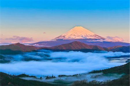 Beautiful view of Mount Fuji Photographie de stock - Rights-Managed, Code: 859-09104698