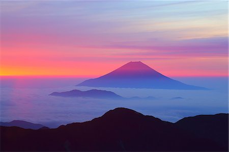 Beautiful view of Mount Fuji Foto de stock - Con derechos protegidos, Código: 859-09105008