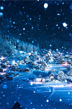 snowy night at home - Gifu Prefecture, Japan Stock Photo - Rights-Managed, Code: 859-09175358