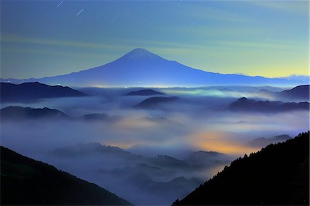 Mount Fuji from Shizuoka Prefecture, Japan Foto de stock - Con derechos protegidos, Código: 859-09175484