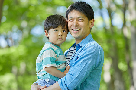 simsearch:859-09193218,k - Japanese father and son at the park Stockbilder - Lizenzpflichtiges, Bildnummer: 859-09192943