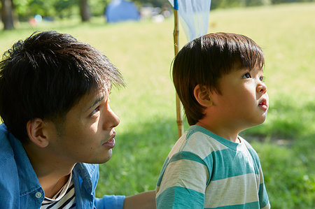 simsearch:859-09192984,k - Japanese father and son at the park Stock Photo - Rights-Managed, Code: 859-09192988