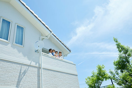 simsearch:859-09192984,k - Japanese family at home Stock Photo - Rights-Managed, Code: 859-09193120