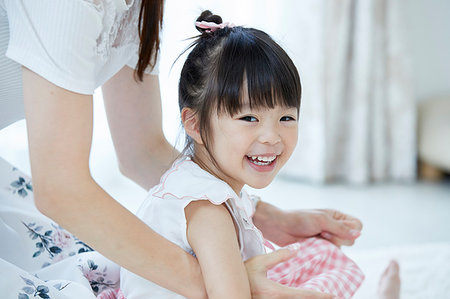 simsearch:859-09193167,k - Japanese kid at home Stock Photo - Rights-Managed, Code: 859-09193177