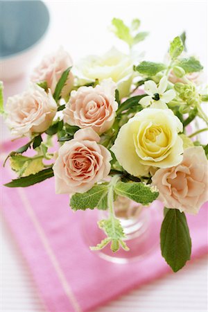 simsearch:859-03884561,k - Assorted flowers in vase Stock Photo - Rights-Managed, Code: 859-03036738
