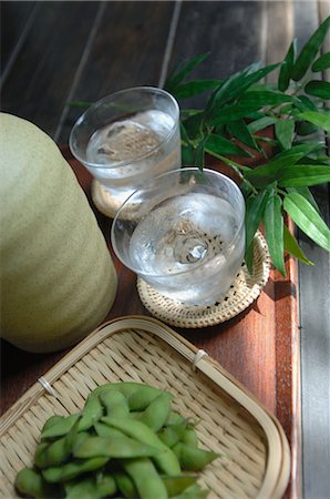 sake - Sake und Snacks Stockbilder - Lizenzpflichtiges, Bildnummer: 859-03037334