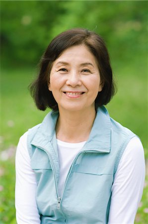 simsearch:859-03037419,k - Senior Japanese Woman Portrait Fotografie stock - Rights-Managed, Codice: 859-03037491
