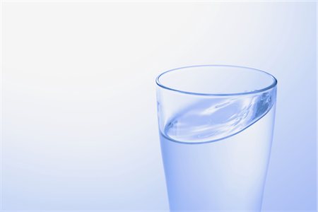 simsearch:859-03038065,k - Verre d'eau Photographie de stock - Rights-Managed, Code: 859-03038068