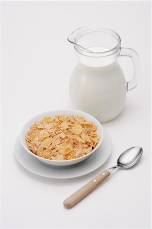 Milk with Cereal Fotografie stock - Rights-Managed, Codice: 859-03038175