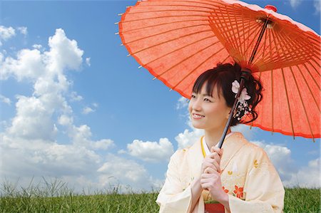 simsearch:622-02759469,k - Japanese Woman Holding Parasol Foto de stock - Con derechos protegidos, Código: 859-03038744