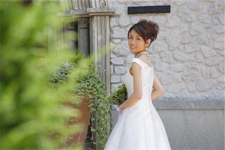 string of pearls for wedding - Japanese Bride Stock Photo - Rights-Managed, Code: 859-03039078