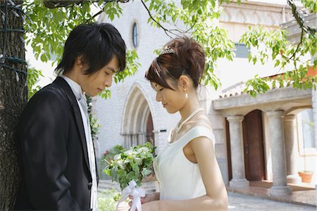 string of pearls for wedding - Bride and Groom Stock Photo - Rights-Managed, Code: 859-03039080