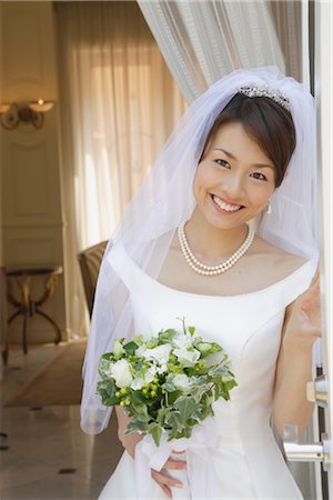 string of pearls for wedding - Japanese Bride Stock Photo - Rights-Managed, Code: 859-03039093