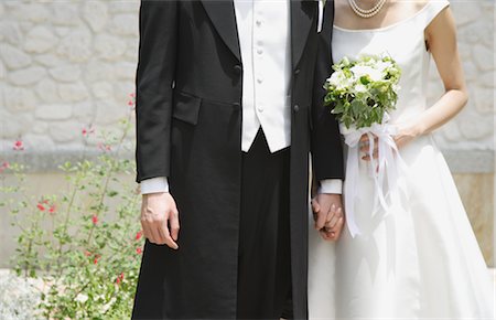 string of pearls for wedding - Bride and Groom Midsection Stock Photo - Rights-Managed, Code: 859-03039130