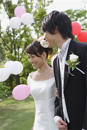 string of pearls for wedding - Bride and Groom Stock Photo - Rights-Managed, Code: 859-03039202