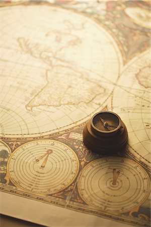 simsearch:625-00898537,k - Compass and antique map Stock Photo - Rights-Managed, Code: 859-03039346