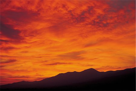 simsearch:859-03044080,k - Beautiful Clouds Foto de stock - Con derechos protegidos, Código: 859-03044165