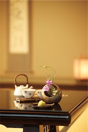 flower arrangement in a teacup - Japanese Style Tea Set And Ikebana On A Table Stock Photo - Rights-Managed, Code: 859-03041099