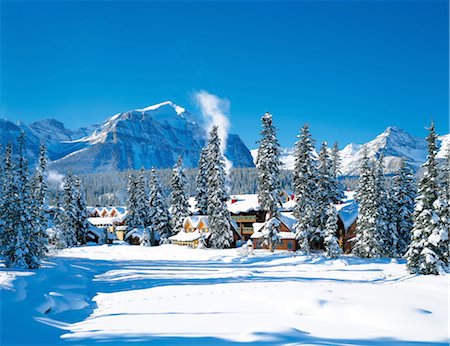 peaceful human - Ski Resort Cottages At Winter Time Foto de stock - Con derechos protegidos, Código: 859-03041734
