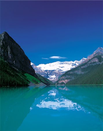 simsearch:859-03042782,k - Calm Lake in Banff National Park Foto de stock - Con derechos protegidos, Código: 859-03042056
