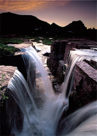 Chute d'eau en forêt Photographie de stock - Rights-Managed, Code: 859-03042324