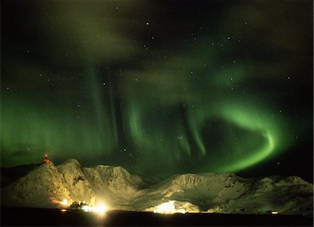 simsearch:859-03043645,k - Aurora Borealis over Mountain Stock Photo - Rights-Managed, Code: 859-03043625