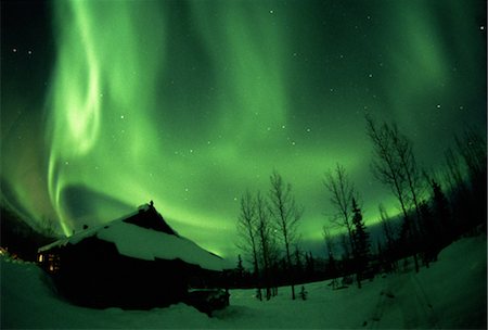 simsearch:859-03043645,k - Aurora Borealis over a House Stock Photo - Rights-Managed, Code: 859-03043628