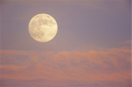 simsearch:859-03043693,k - Vue panoramique sur la lune Photographie de stock - Rights-Managed, Code: 859-03043679
