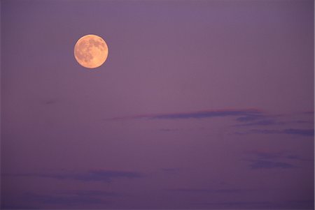 simsearch:859-03043693,k - Vue panoramique sur la lune Photographie de stock - Rights-Managed, Code: 859-03043682