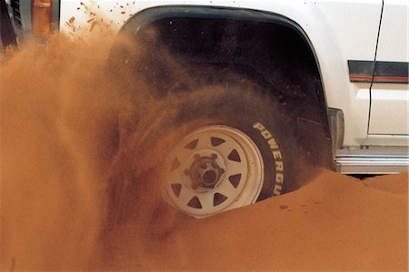 simpson desert - Journey by Car Foto de stock - Con derechos protegidos, Código: 859-03194324