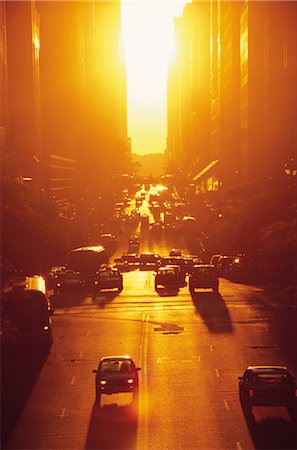 Straße bei Sonnenuntergang Stockbilder - Lizenzpflichtiges, Bildnummer: 859-03194331