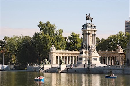 parque del retiro - Madrid, Espagne Photographie de stock - Rights-Managed, Code: 859-03598467