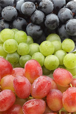 purple background - Three Kinds Of Grape Stock Photo - Rights-Managed, Code: 859-03598567